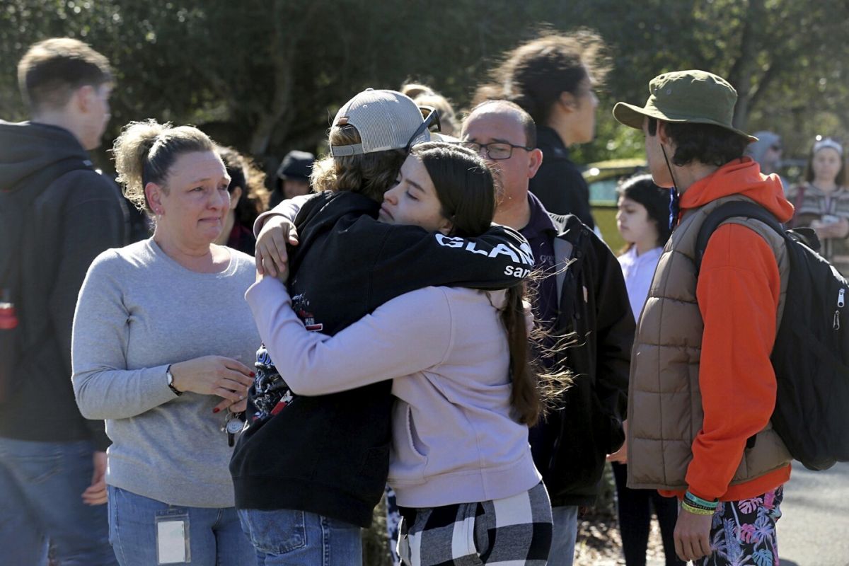 California High School Student Fatally Stabbed In Classroom Fight | Big ...